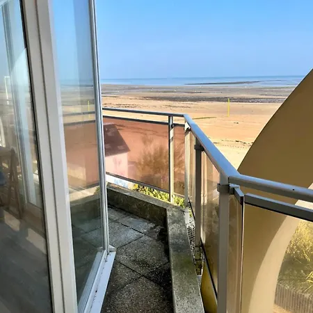 Mettons Les Voiles - Appt Vue Mer Avec Loggia Bernières-sur-Mer Extérieur photo